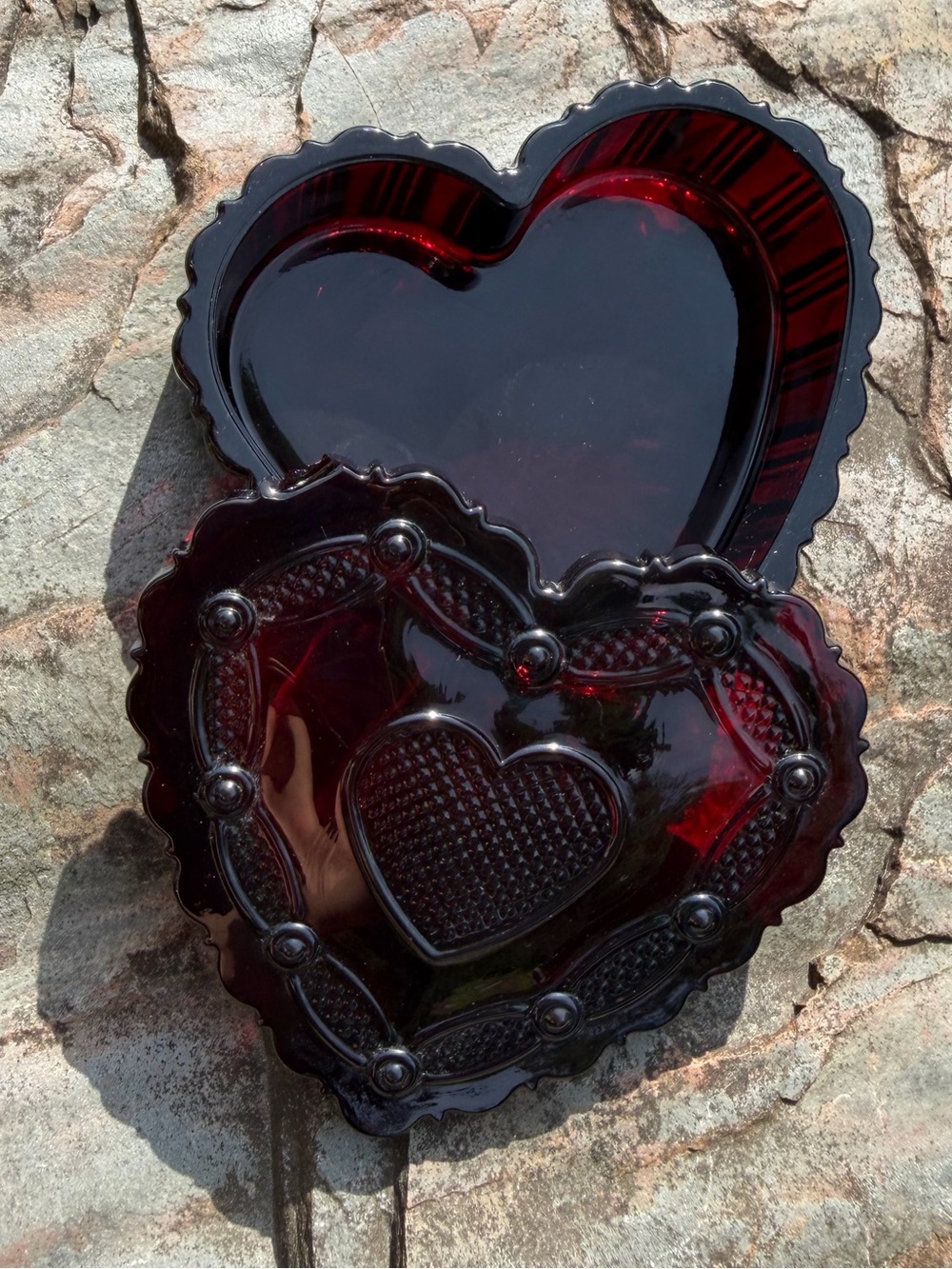 Vintage Avon Heart Cape Cod Red Glass Jewelry Trinket Dish